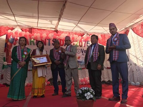 भेनस समाजसेवा सम्मानद्वारा सबिता उप्रेती सम्मानित
