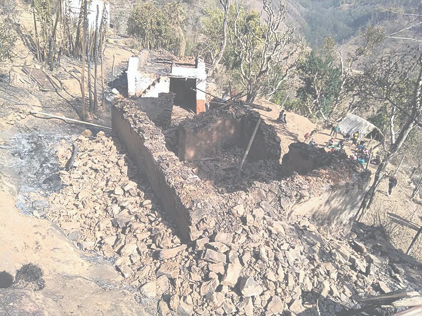 लगाएको एक सरो लुगाबाहेक केही बचेन