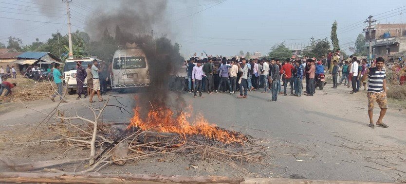 एसईईका विद्यार्थीको प्रदर्शनले एसपी ढकाल घाइते