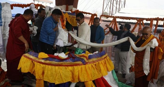पर्यटन व्यवसायी आङछिरिङको टेकुघाटमा अन्त्येष्टि