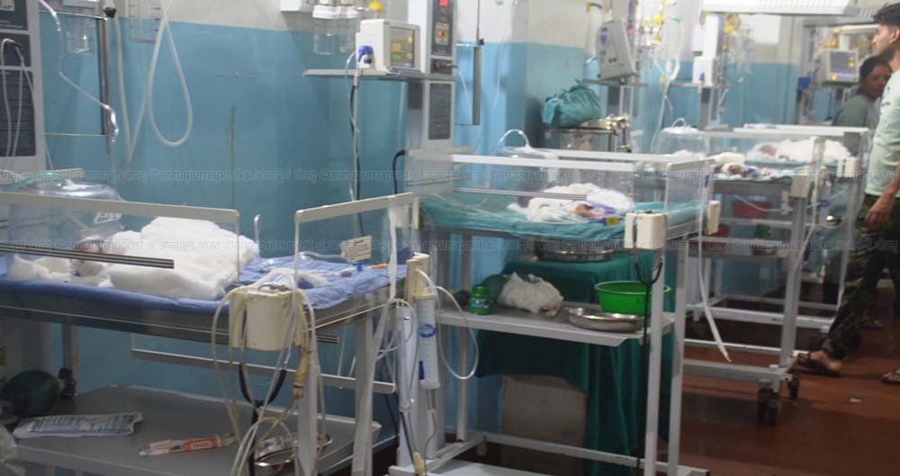 वीरगन्जमा एक २० वर्षीया महिलाले एकै पटकमा चार सन्तान जन्माइन्