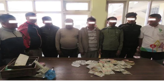 काठमाडौंको मनोहराबाट ११ जुवाडे पक्राउ