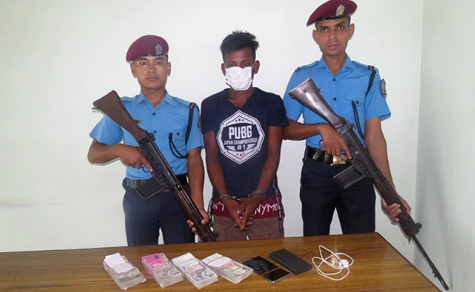 साढे १३ लाख नगद चोरेर भाग्ने सुरज पक्राउ