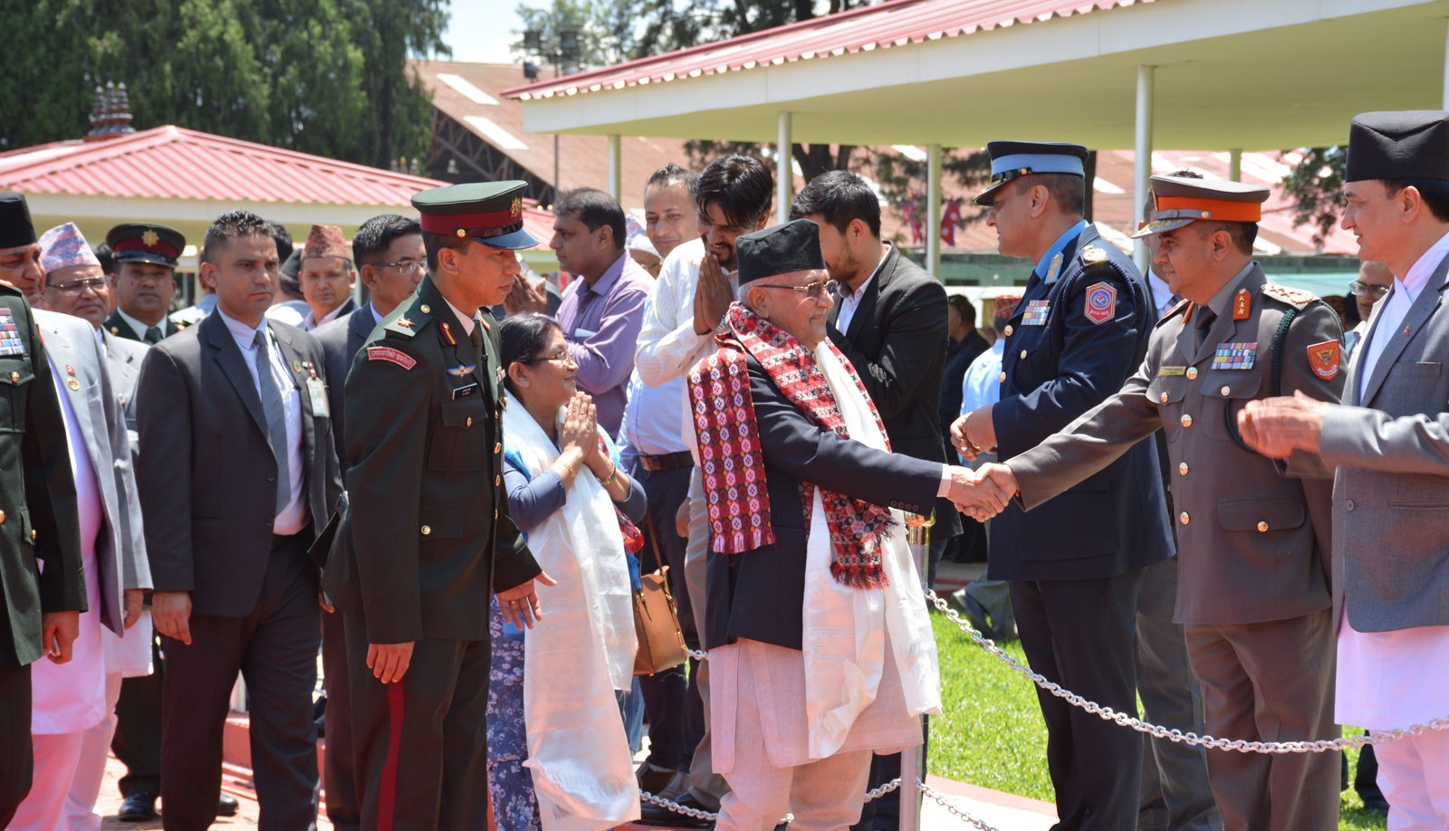 स्वास्थ्य परिक्षण सकेर प्रधानमन्त्री ओली स्वदेश फिर्ता