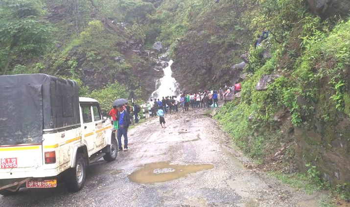 सोमबार बेलुकादेखि कर्णाली राजमार्ग अवरुद्ध