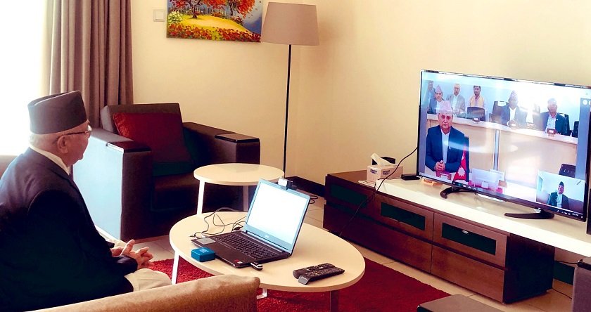 सिंगापुरमा उपचाररत प्रधानमन्त्री केपी शर्मा ओलीले मन्त्रिपरिषदका सदस्यसँग ‘टेलीप्रिजेन्स’मार्फत काम कारबाहीका बारेमा जानकारी