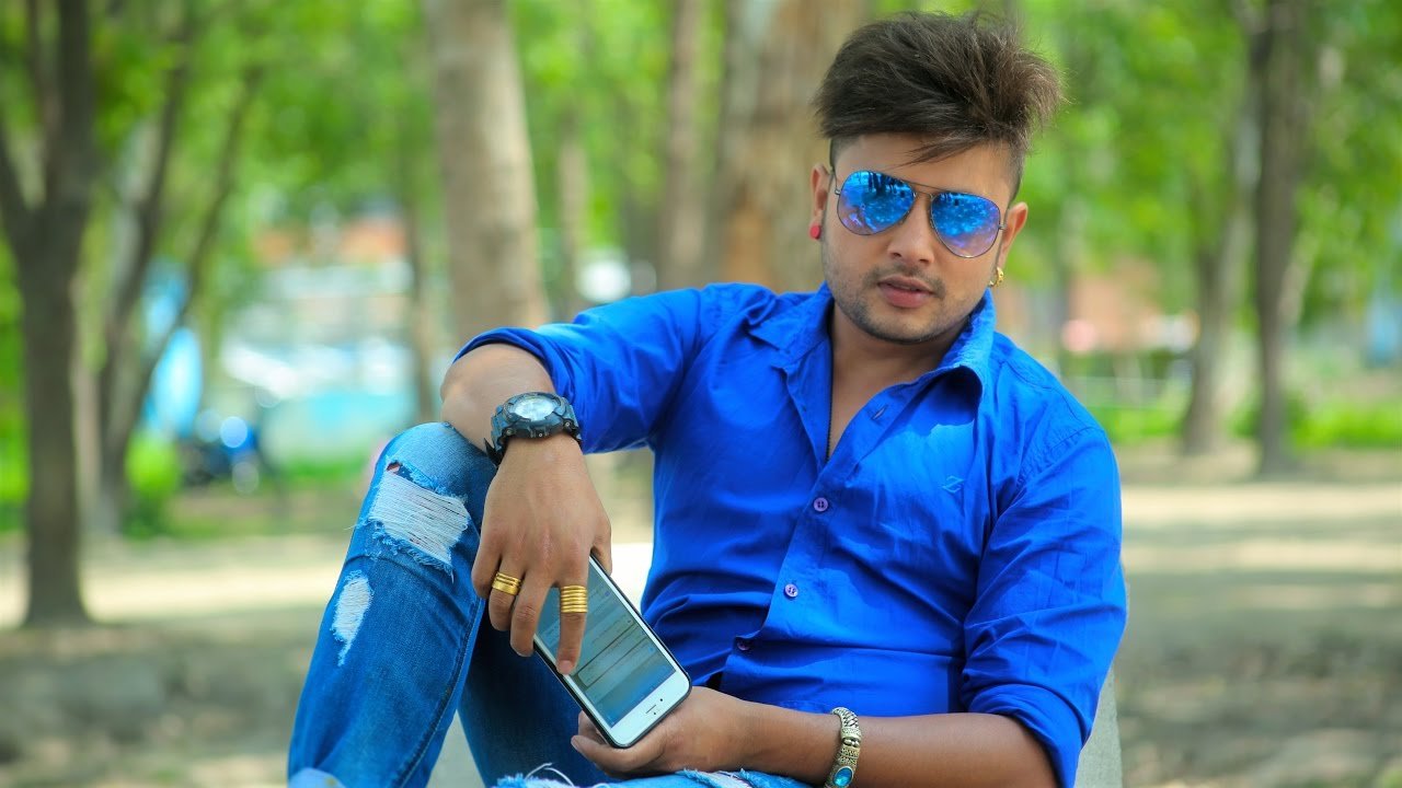 गायक दुर्गेश थापा पक्राउ