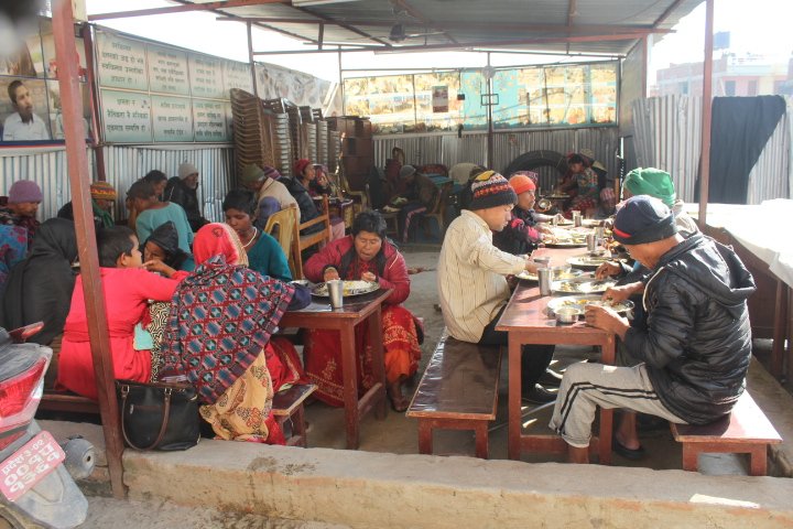 कोसिस मल्टिमिडियाद्वारा दु:खी असाहयहरुलाई सहयोग