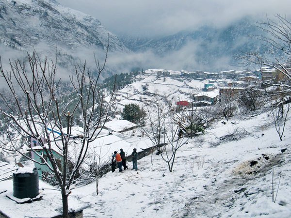 तेस्रोपटक उच्च लेकाली क्षेत्रमा हिमपात, जनजीवन प्रभावित