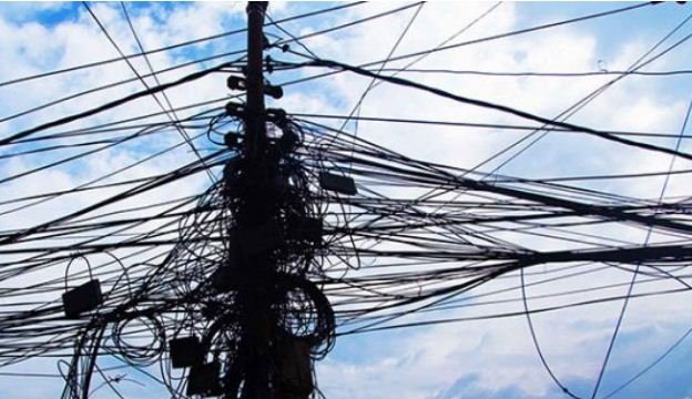 काठमाडौंका विद्युतीय तारहरु पुसदेखि भूमिगत गरिने